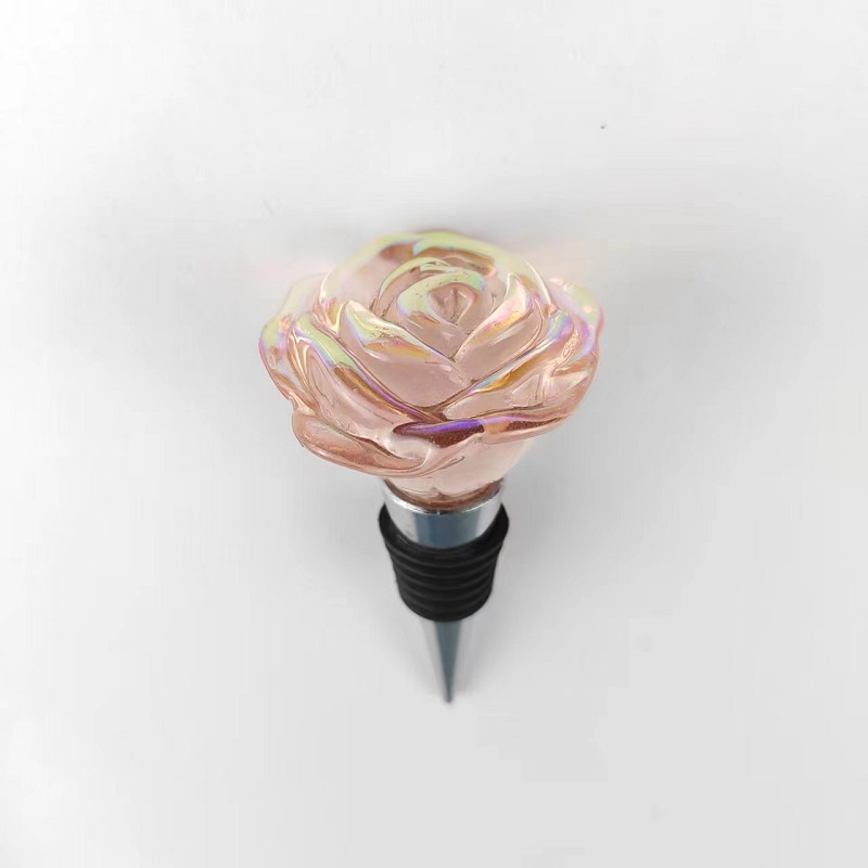 Creative Valentine's Day rose wine stuff
