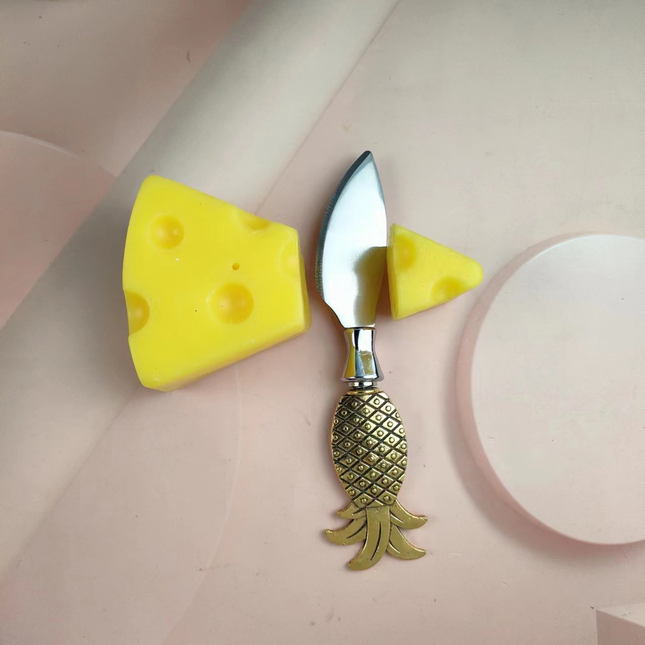 金菠萝披萨刀效果图.jpg